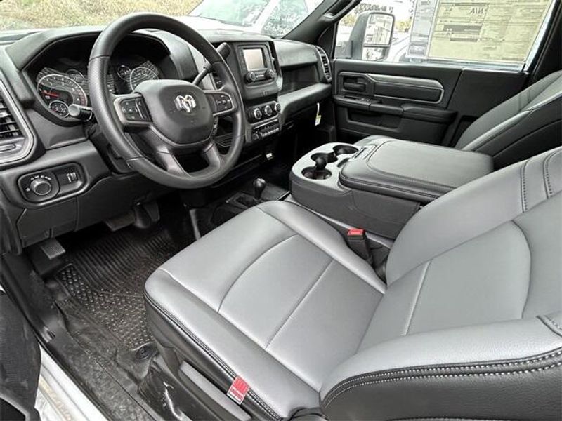 New 2023 RAM 5500 Tradesman Chassis Regular Cab 4x4 84