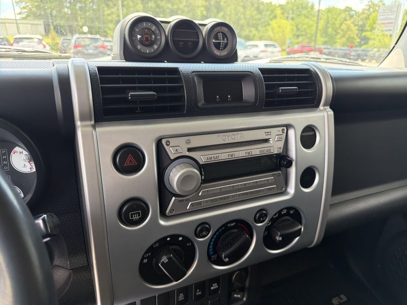Used 2007 Toyota FJ Cruiser Image 49