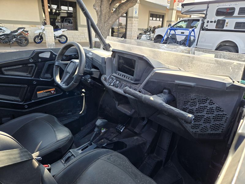 USED 2025 POLARIS RZR XP 4 1000 PREMIUM Image 8