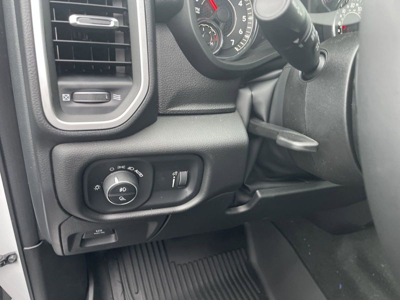 2023 RAM 1500 Big Horn Quad Cab 4x4 6