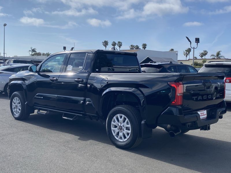 2025 Toyota Tacoma SR5Image 5