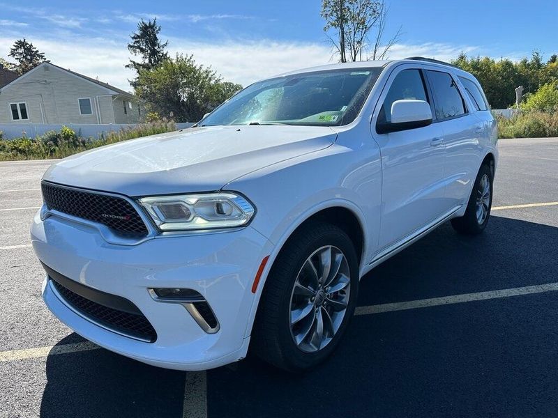 2022 Dodge Durango SXT photo 3