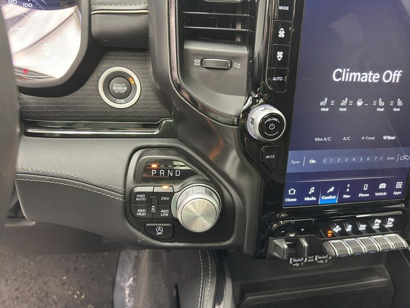 Used 2023 RAM 1500 LimitedImage 15