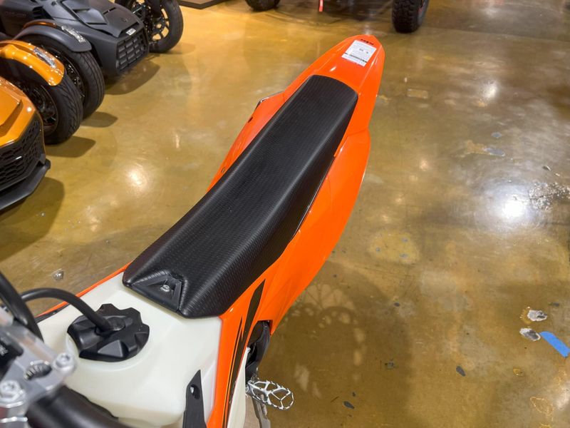 New 2025 KTM 450 SX-F Image 16