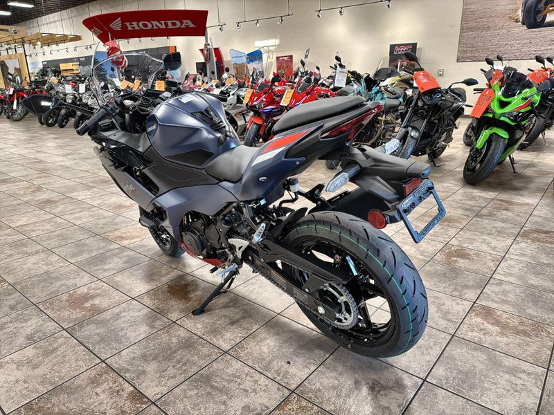 New 2026 Kawasaki NINJA 500 SE ABS Image 15