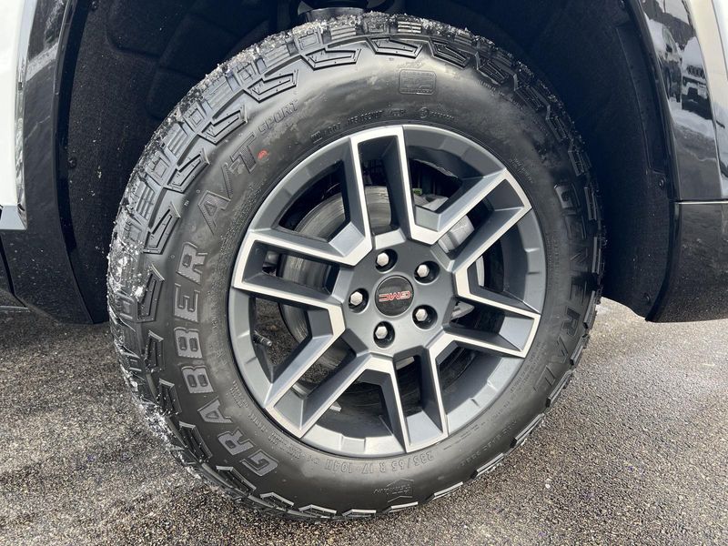 2026 Gmc Terrain AT4 photo 2