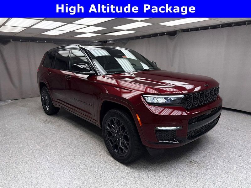 New 2025 Jeep Grand Cherokee L Summit Reserve 4x4Image 4