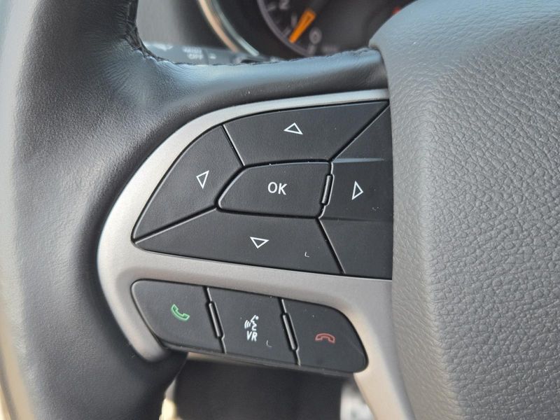 Used 2021 Jeep Grand Cherokee Laredo X 4x4