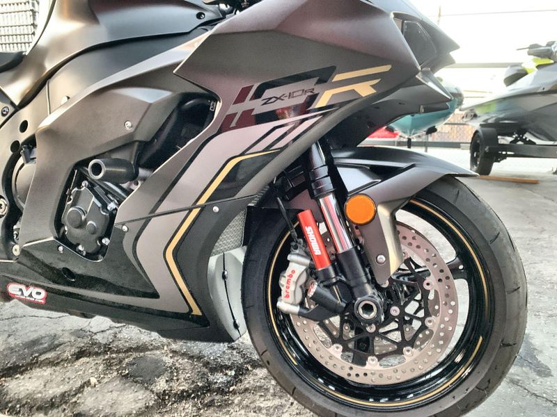 Used 2023 Kawasaki Ninja ZX-10R KRT Edition Image 19