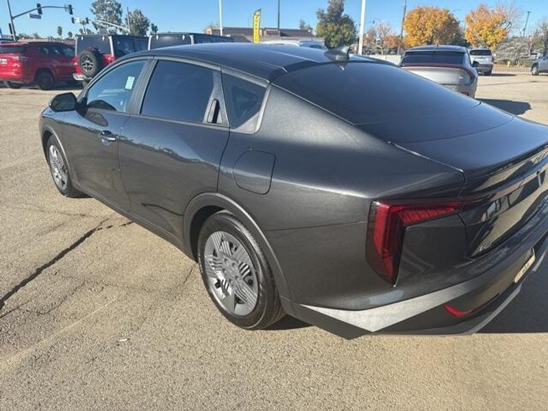 Used 2025 Kia K4 LXImage 6
