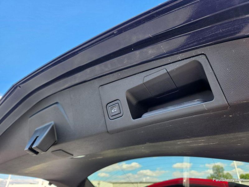 Used 2025 Cadillac XT5 Premium Luxury AWD