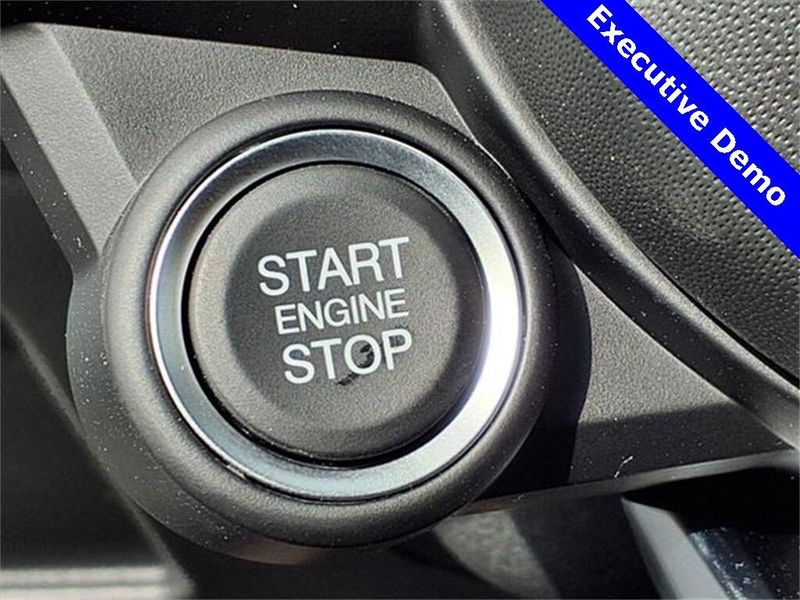 New 2025 Alfa Romeo Giulia VeloceImage 7