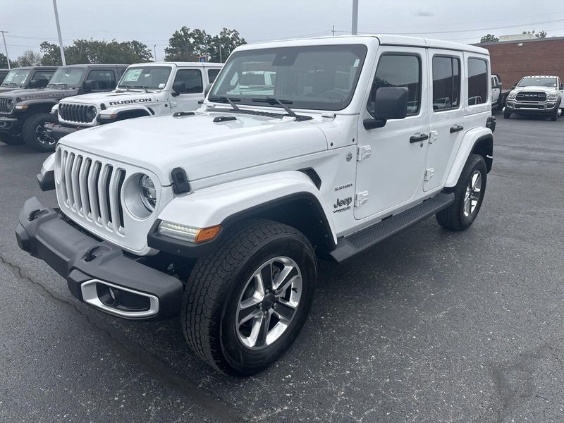 2022 Jeep Wrangler Unlimited SaharaImage 1