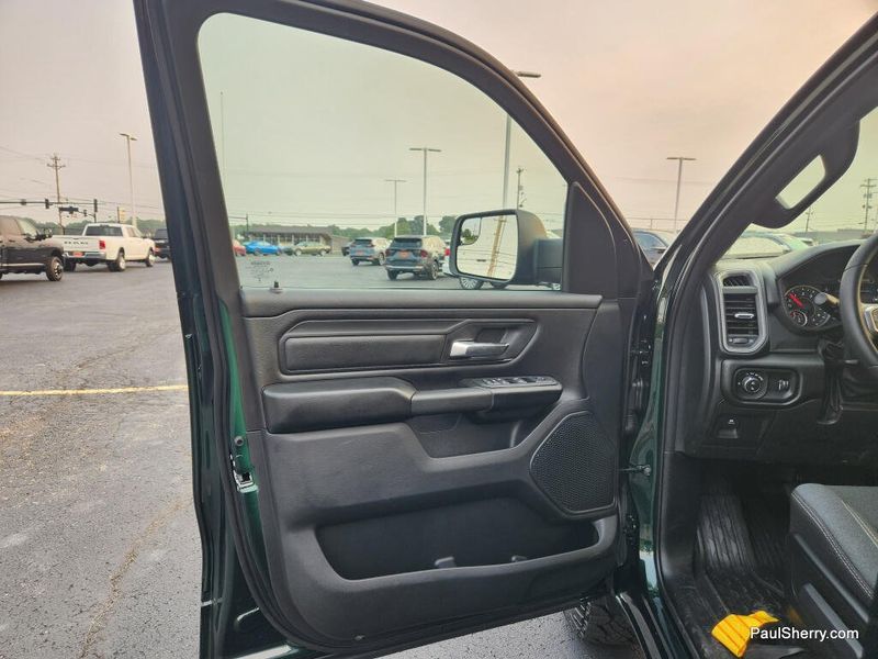 New 2026 RAM 1500 Warlock Crew Cab 4x4 5'7' Box