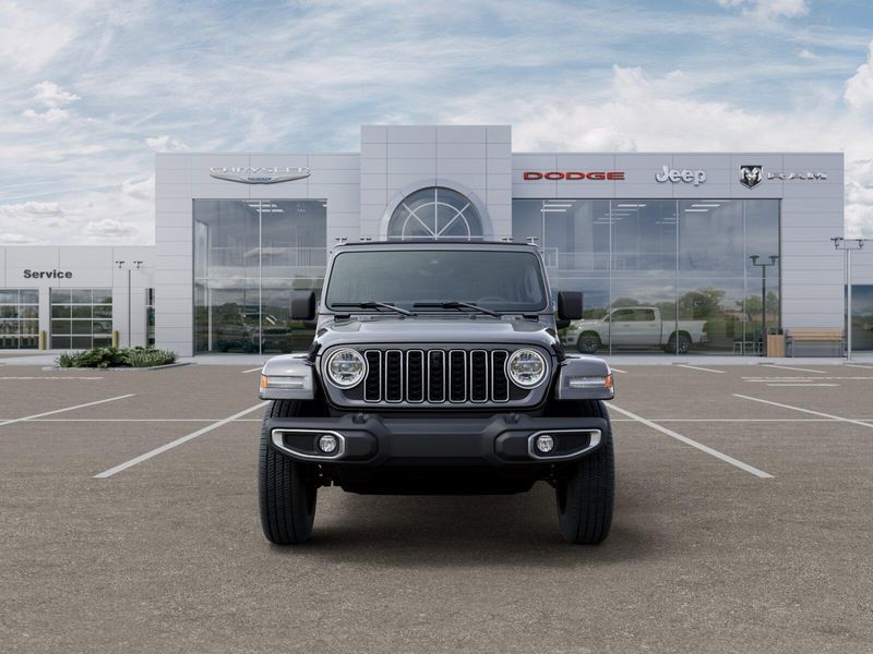 New 2026 Jeep Wrangler 4-door SaharaImage 7