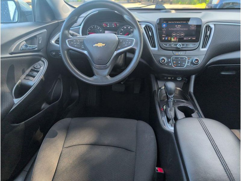 2023 Chevrolet Malibu LTImage 31