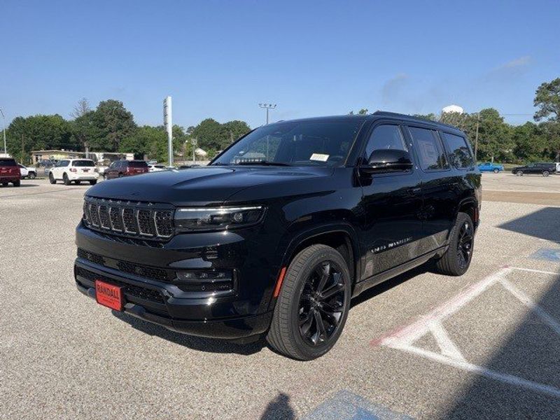 2022 Grand Wagoneer Obsidian 4x4Image 3