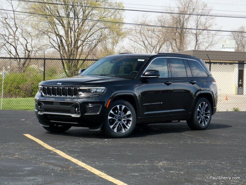 New 2025 Jeep Grand Cherokee Overland 4x4Image 7