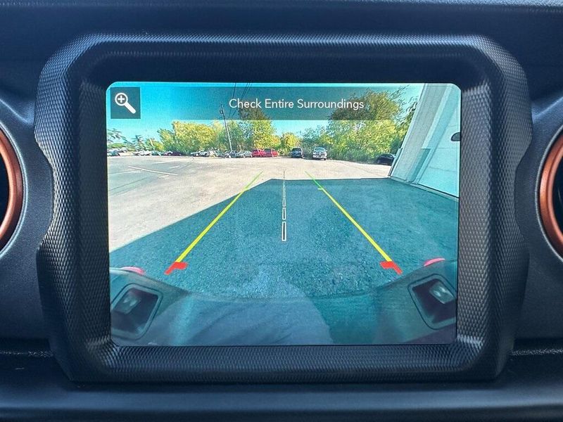 2021 Jeep Gladiator Mojave photo 7