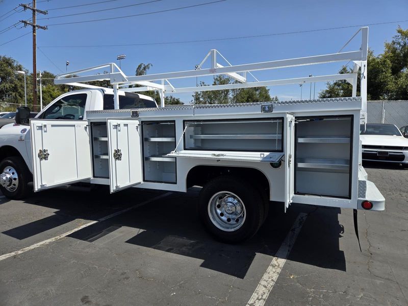New 2025 RAM 3500 Tradesman Chassis Regular Cab 4x2 84' Ca