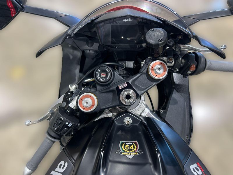 Used 2018 Aprilia RSV4 RF Image 20
