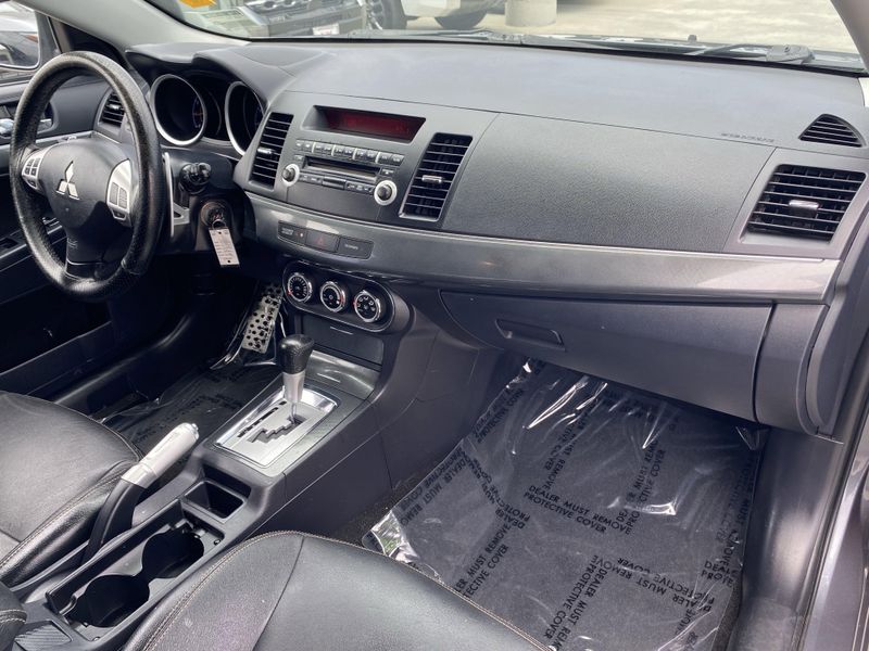 2010 Mitsubishi Lancer GTSImage 9
