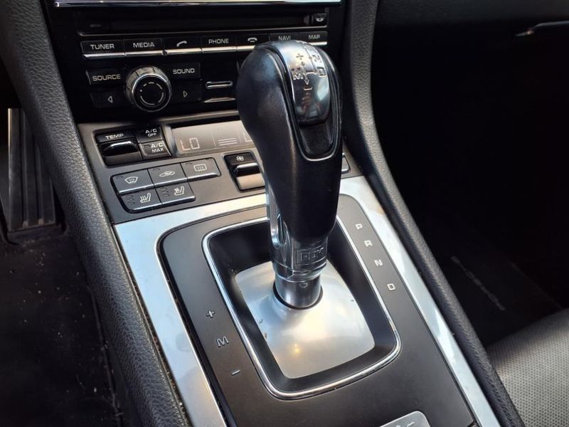 2015 Porsche Boxster SImage 22
