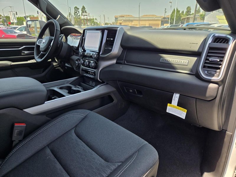 New 2026 RAM 1500 Big Horn Crew Cab 4x2 5'7' Box