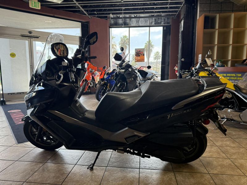 Used 2022 Kymco XTOWN 300I ABS Image 10