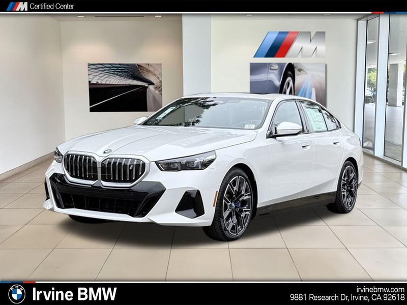 2025 BMW i5 eDrive40Image 1