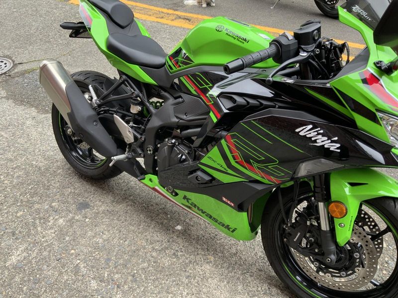 2023 Kawasaki ZX400 NINJA 