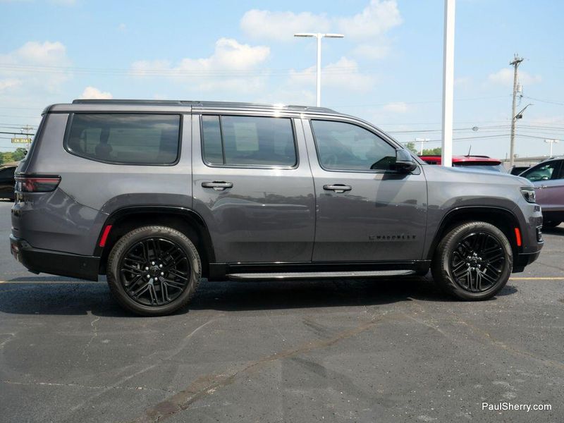2024 Jeep Wagoneer Series II CarbideImage 12