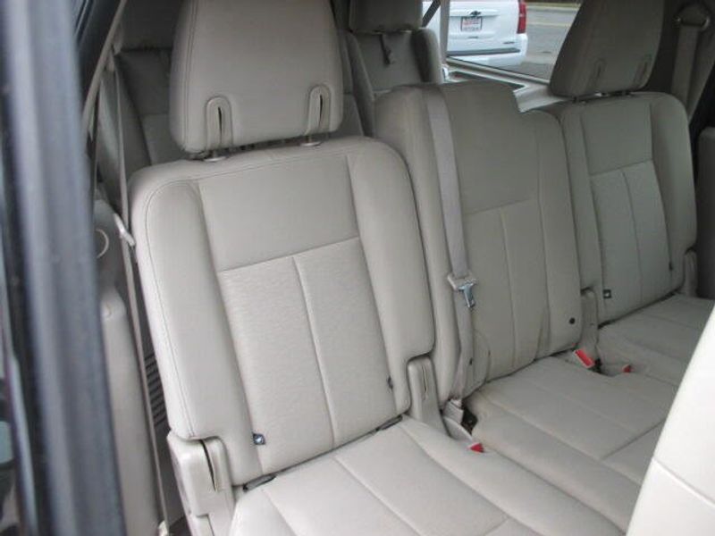 Used 2012 Ford Expedition EL Image 25