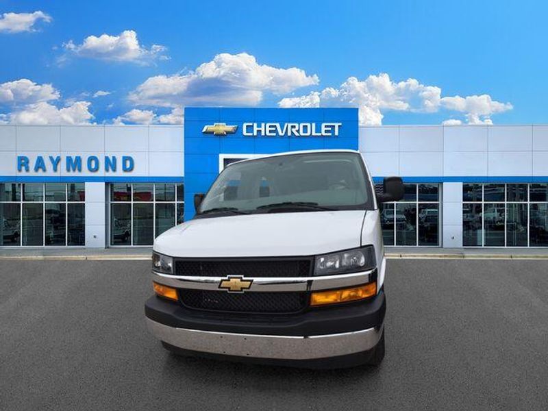 New 2026 Chevrolet Express 2500 Work VanImage 7
