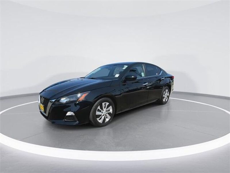 Used 2022 Nissan Altima 2.5 SImage 4