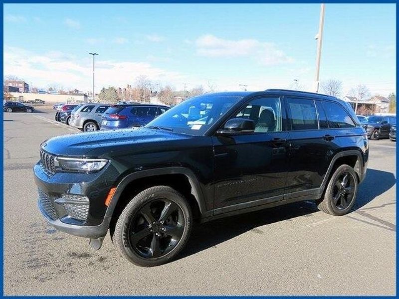 2024 Jeep Grand Cherokee Altitude XImage 1