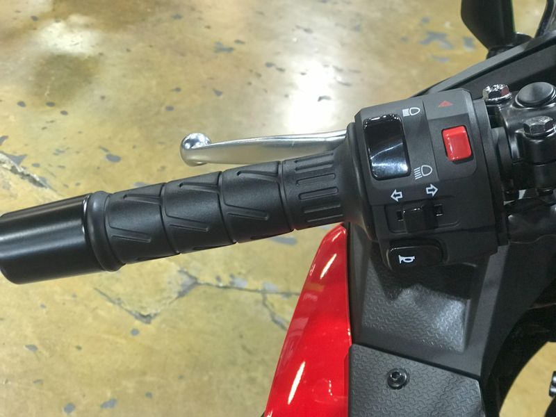 2025 Kawasaki NINJA 500 ABS Image 7