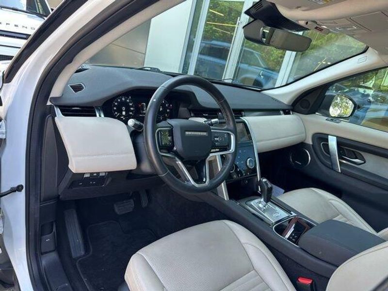 2022 Land Rover Discovery Sport SE