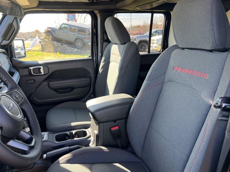 New 2026 Jeep Wrangler 4-door RubiconImage 21