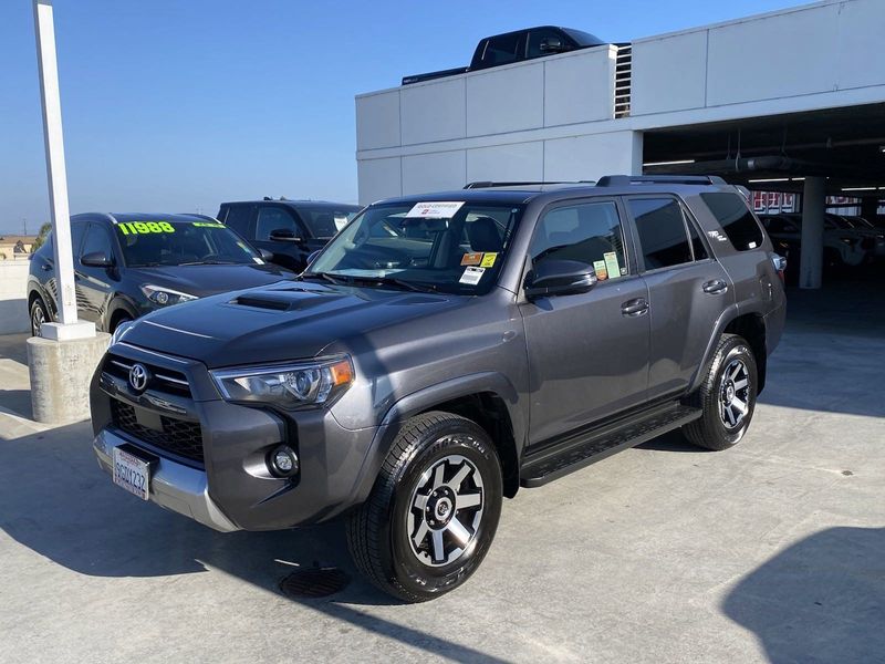 2023 Toyota 4Runner TRD Off-Road PremiumImage 8