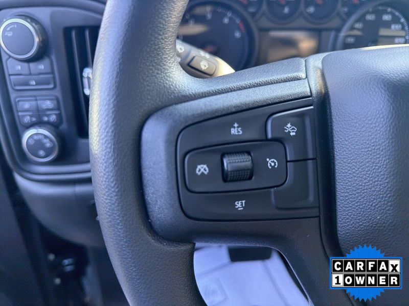 Used 2024 Chevrolet Silverado 2500HD CustomImage 24