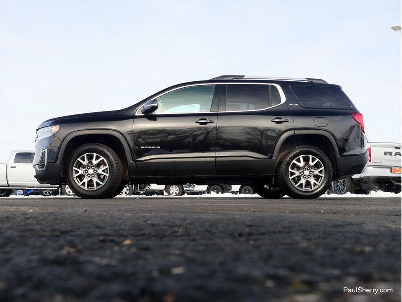 Used 2023 GMC Acadia SLE