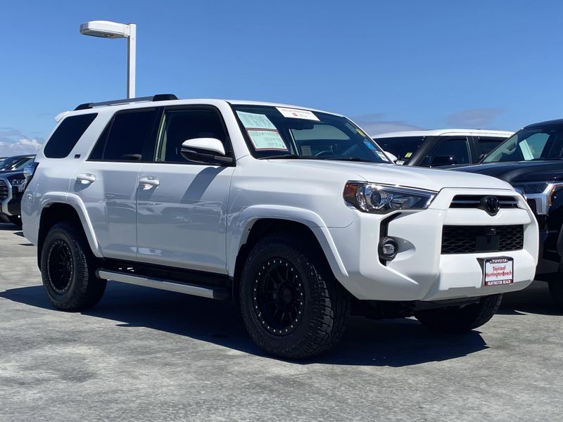 Used 2023 Toyota 4Runner SR5 PremiumImage 2