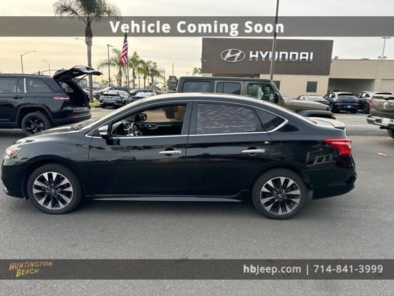 2016 Nissan Sentra SRImage 8