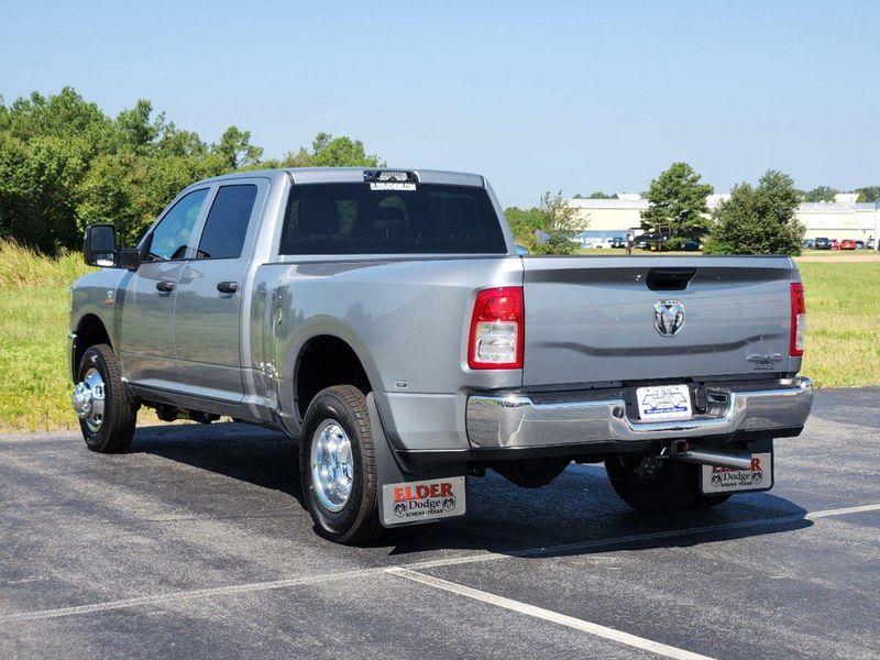 2024 RAM 3500 Tradesman Crew Cab 4x4 8