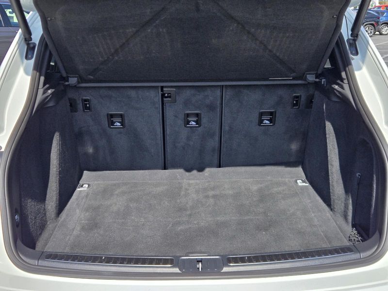 Used 2021 Porsche Macan AWD