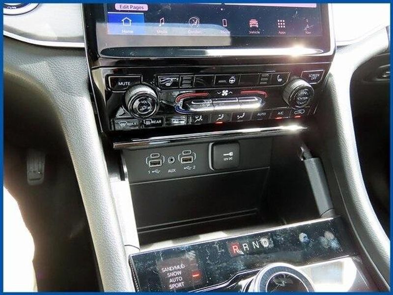 New 2025 Jeep Grand Cherokee LimitedImage 17