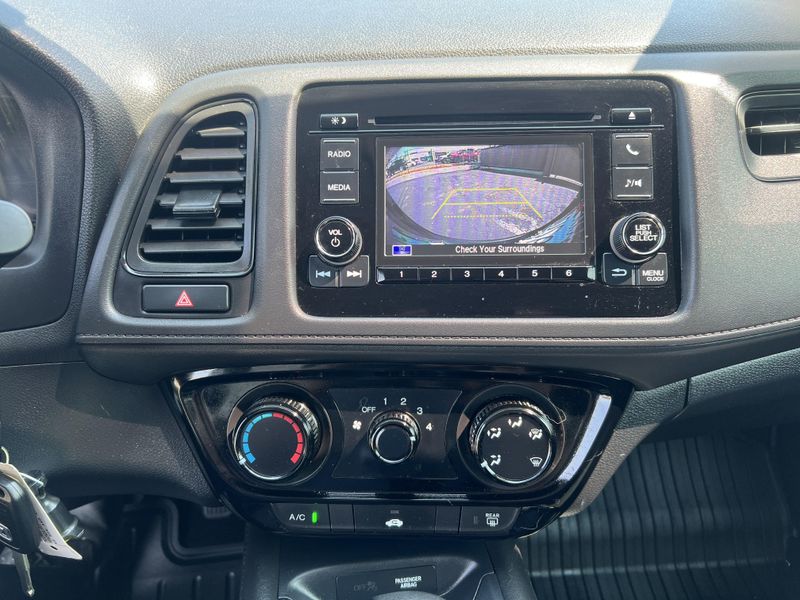 Used 2020 Honda HR-V LXImage 16