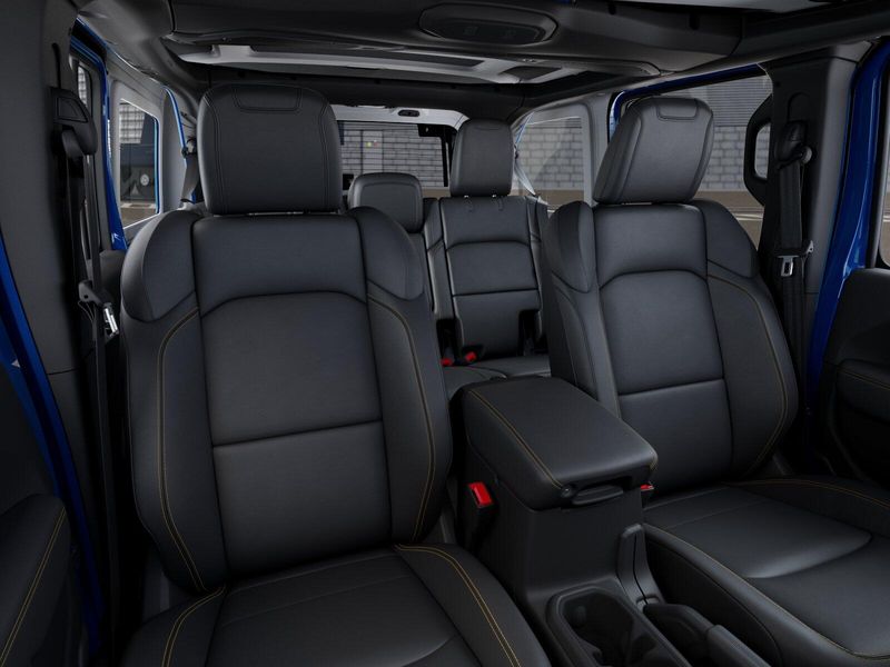 New 2026 Jeep Wrangler 4-door SaharaImage 16
