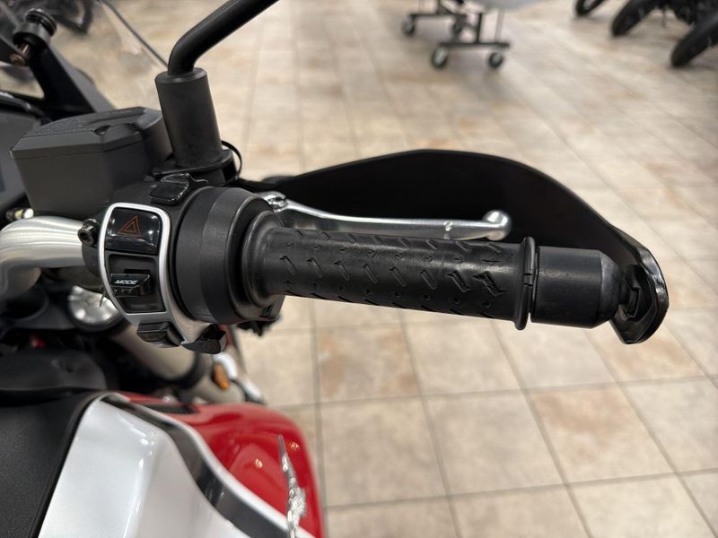 Used 2020 Moto Guzzi V85 TT E4 Image 25
